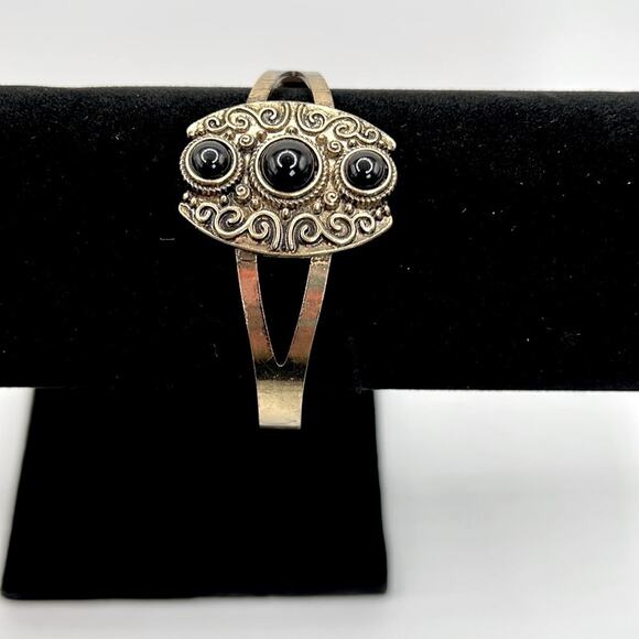 NEW! Free People Brass Bangle Bracelet Cuff with Black Gemstone Accents - Picture 2 of 8